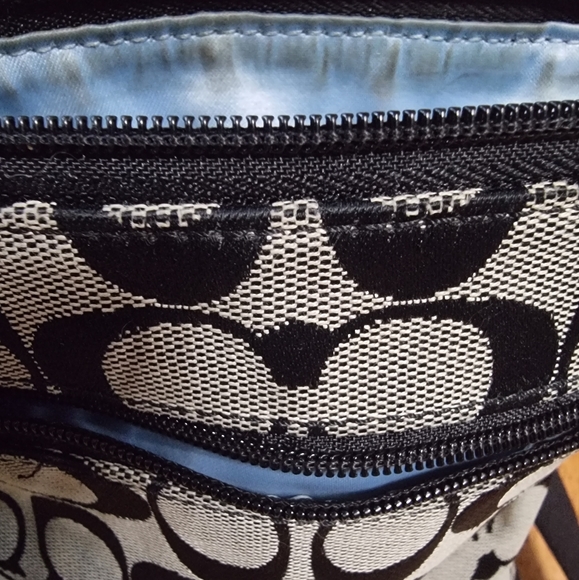 Coach Penelope Signature Swingback Crossbody Purse - Picture 9 of 11